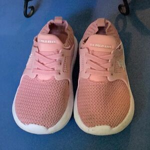 Little girl, US polo shoes, sneakers